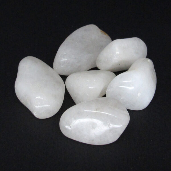 Quartzo leitoso rolado
