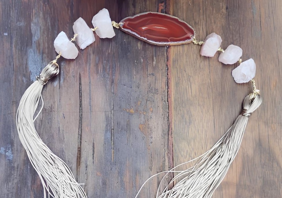 Adquira colar de mesa Quartzo Rosa e Ágata Vermelha em Taubaté e transforme a energia do seu ambiente